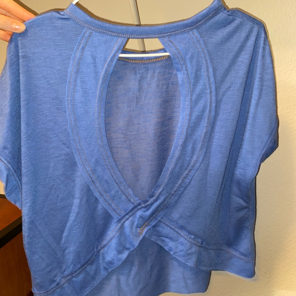SHEIN Blue Crop Top with Open Back